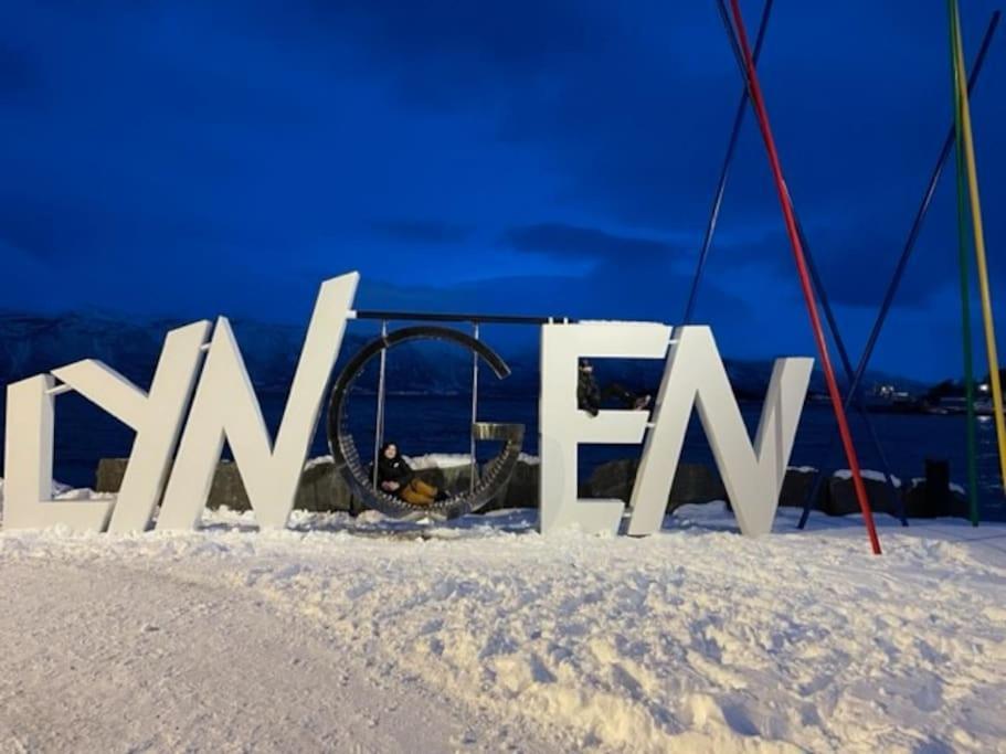 House With Garage In Central Lyngen Lyngseidet المظهر الخارجي الصورة